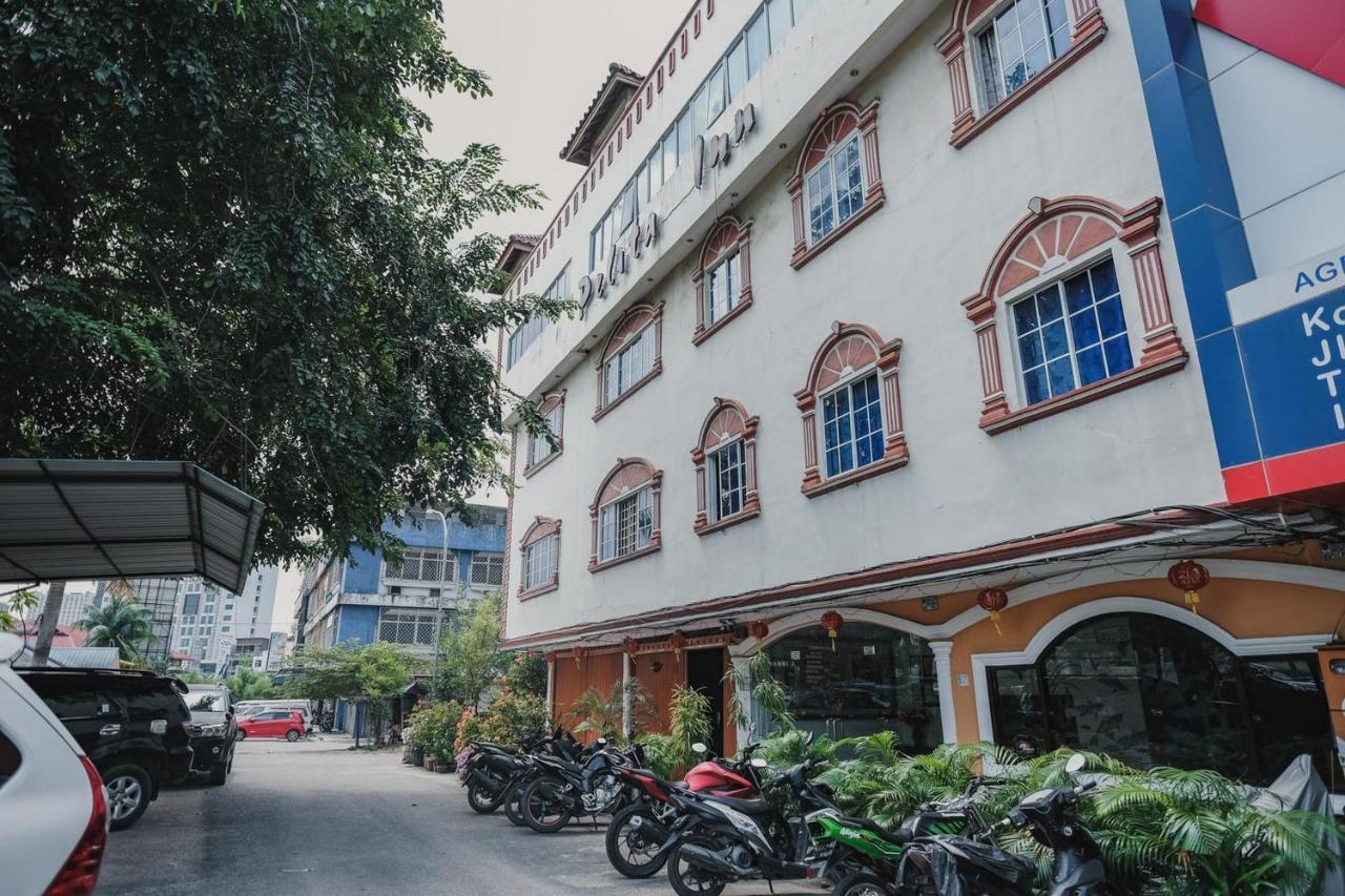 Reddoorz Near Nagoya Hill Mall Batam 5 מראה חיצוני תמונה